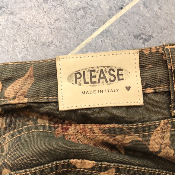 BRAND NEW Exceptionally Stylish Pants (Made in ITALY 🇮🇪) - Picture 7 of 10